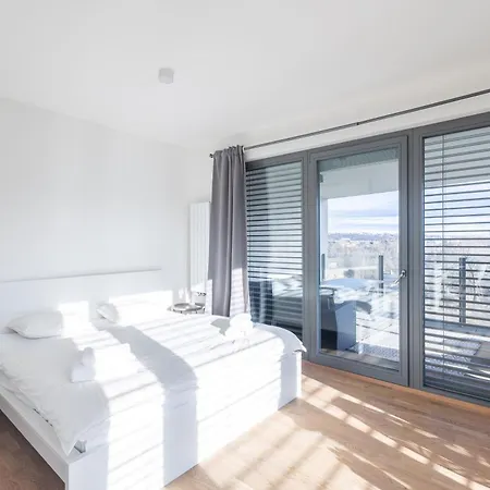 Cozy Prague Apartment With Balcony Exterior photo