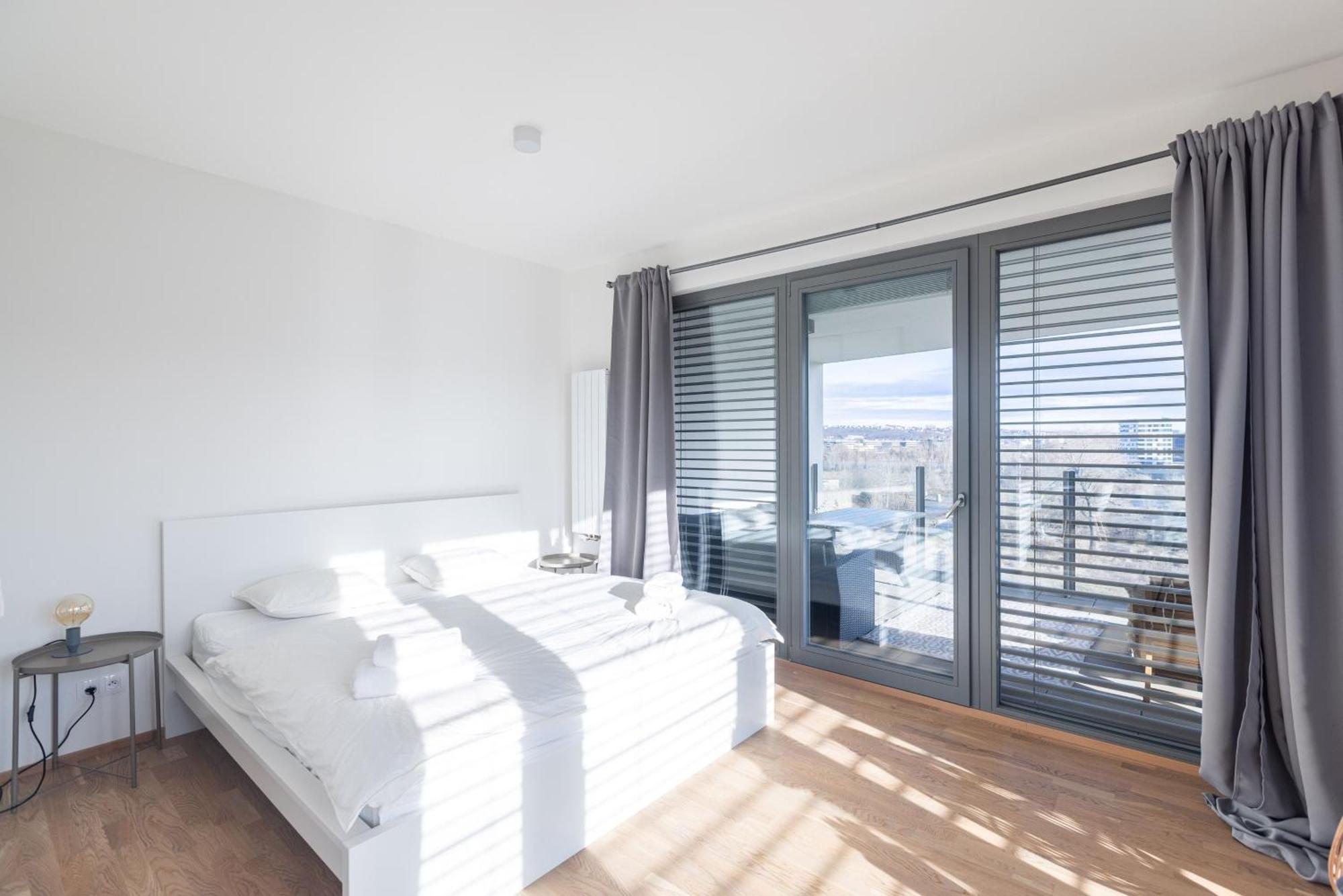 Cozy With Balcony